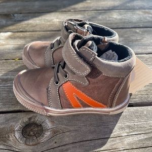 Boys Brown high tops shoes